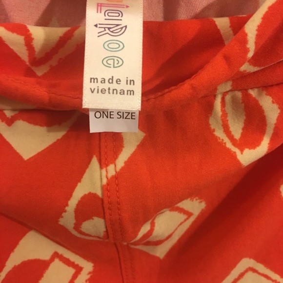 @LuLaRoe Leggings: salmon/coral @ cream NWOT - Picture 2 of 2